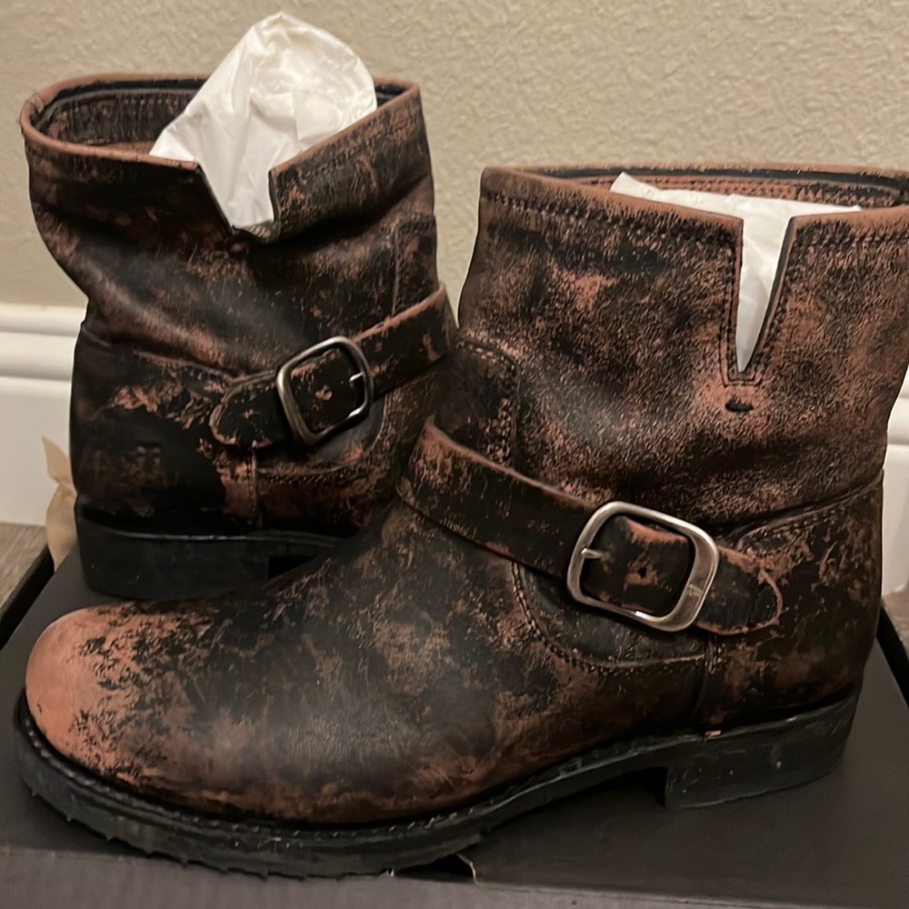Frye Veronica Bootie Black size 8 medium